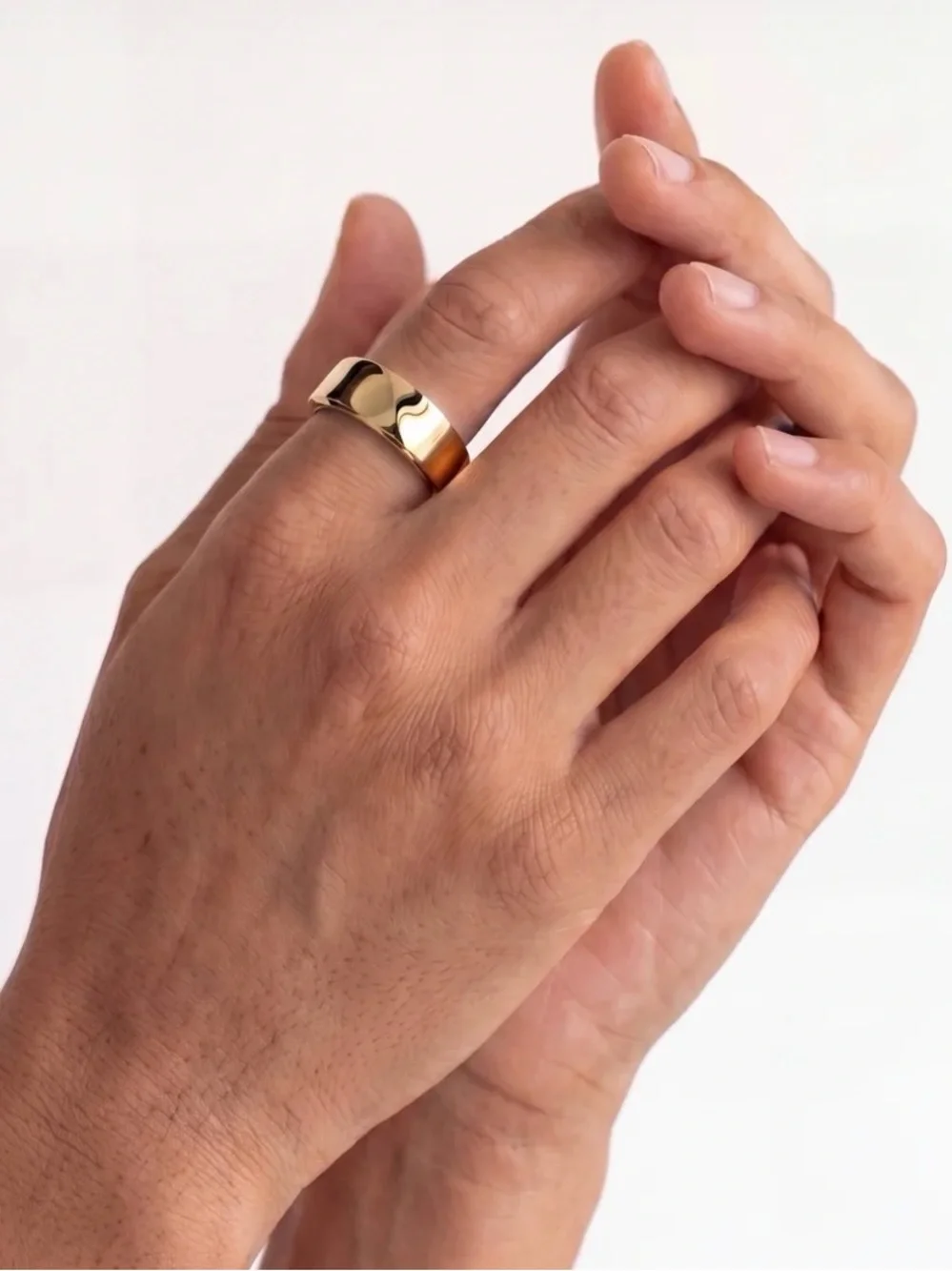 Halo Smart Ring in Gold